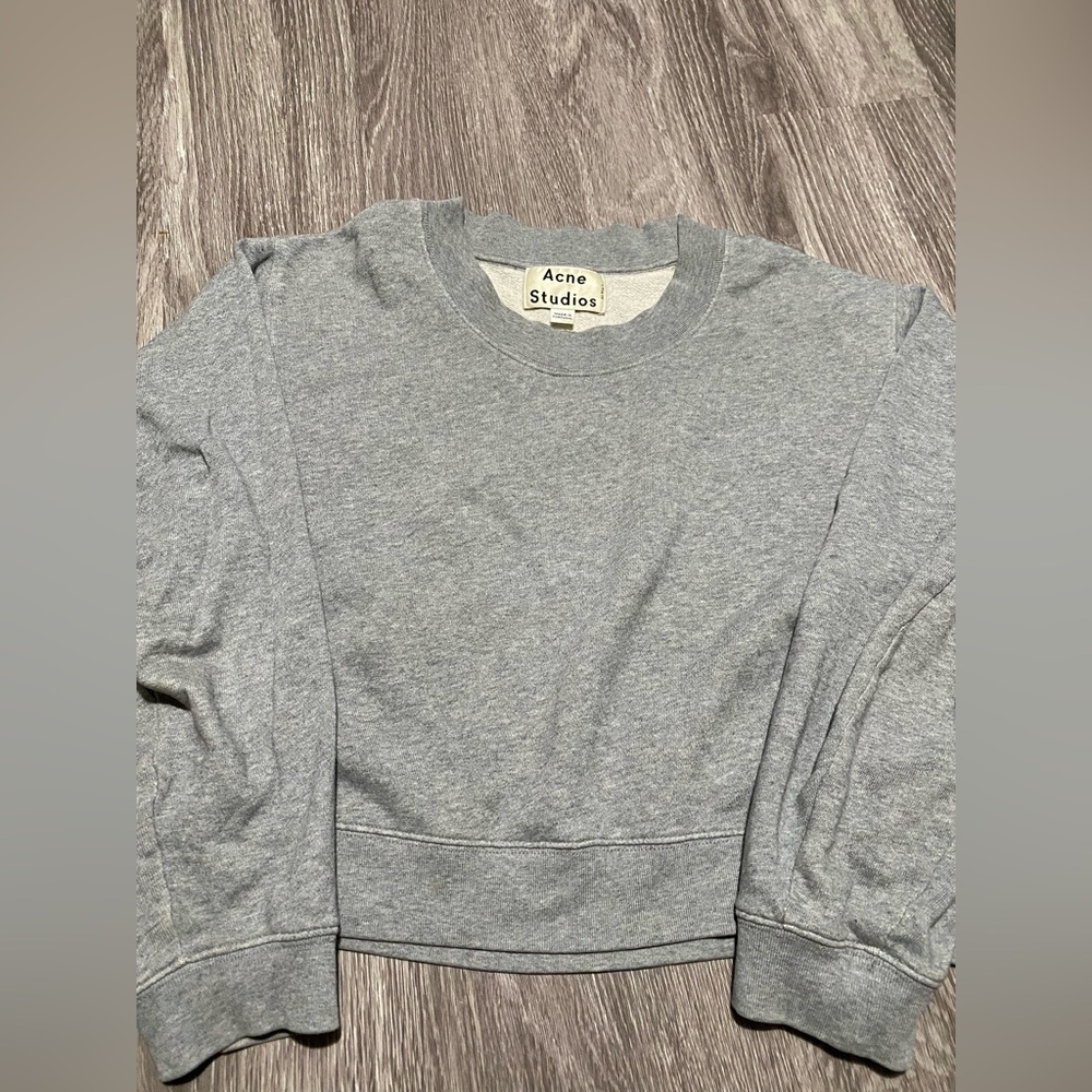 Very soft crop sweater